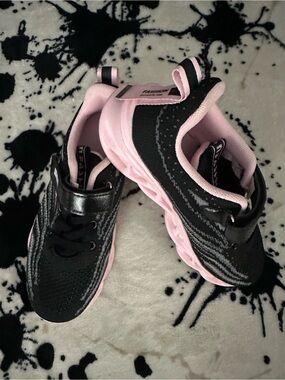 Kids Black and Pink Athletic Sneakers with Easy Strap